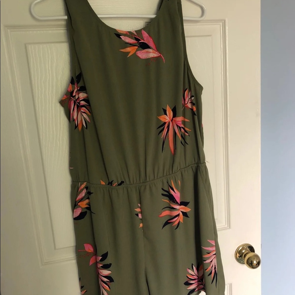 Up and Away Romper size large